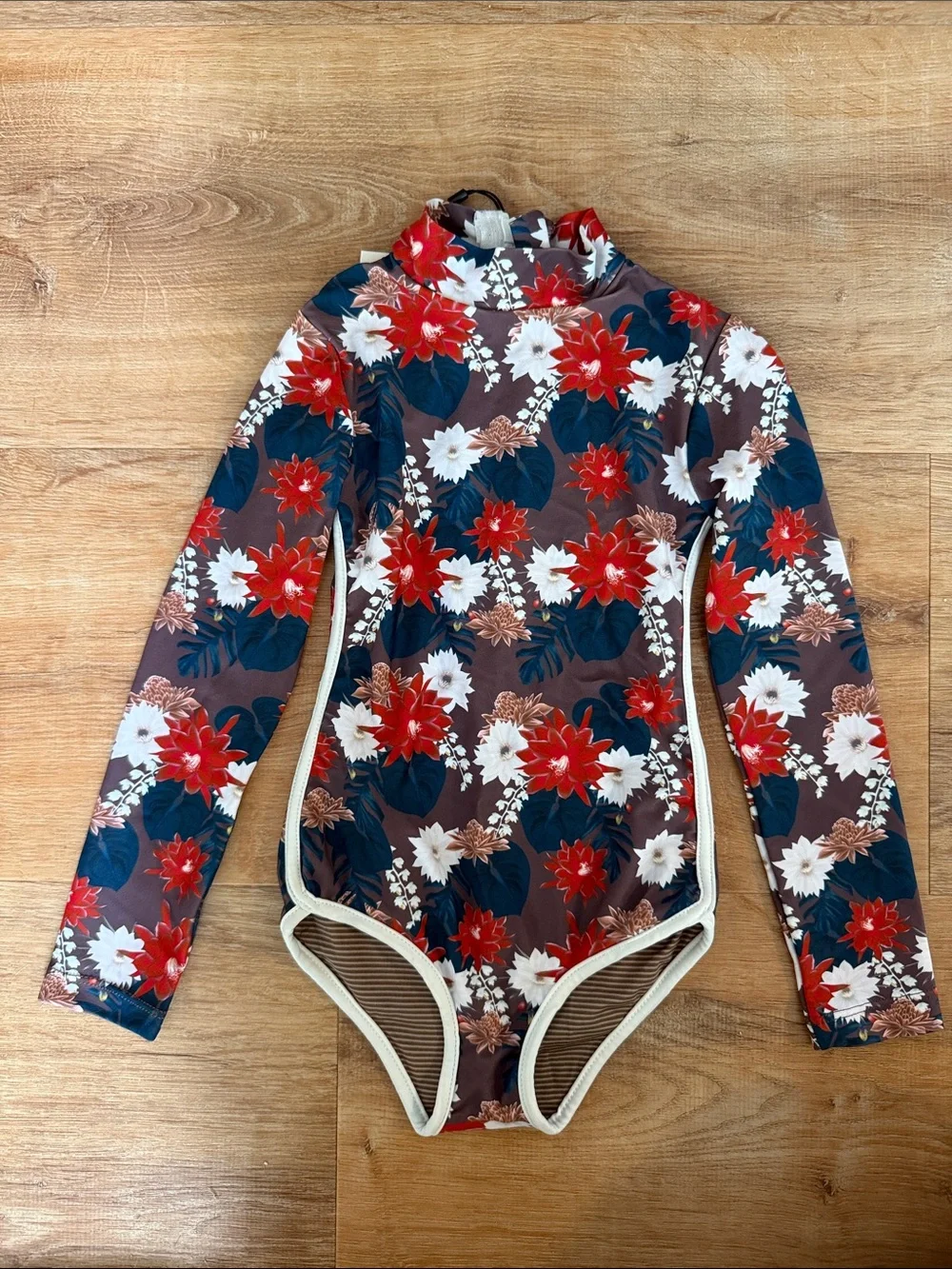 ACACIA- Kid’s Ehukai Piped Full Piece size M, NWT